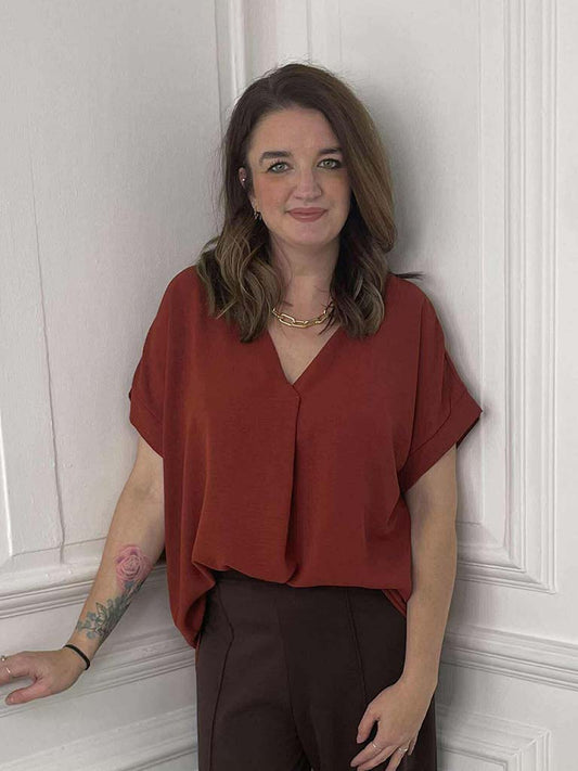 V-Neck Pleat Front Top - Rust
