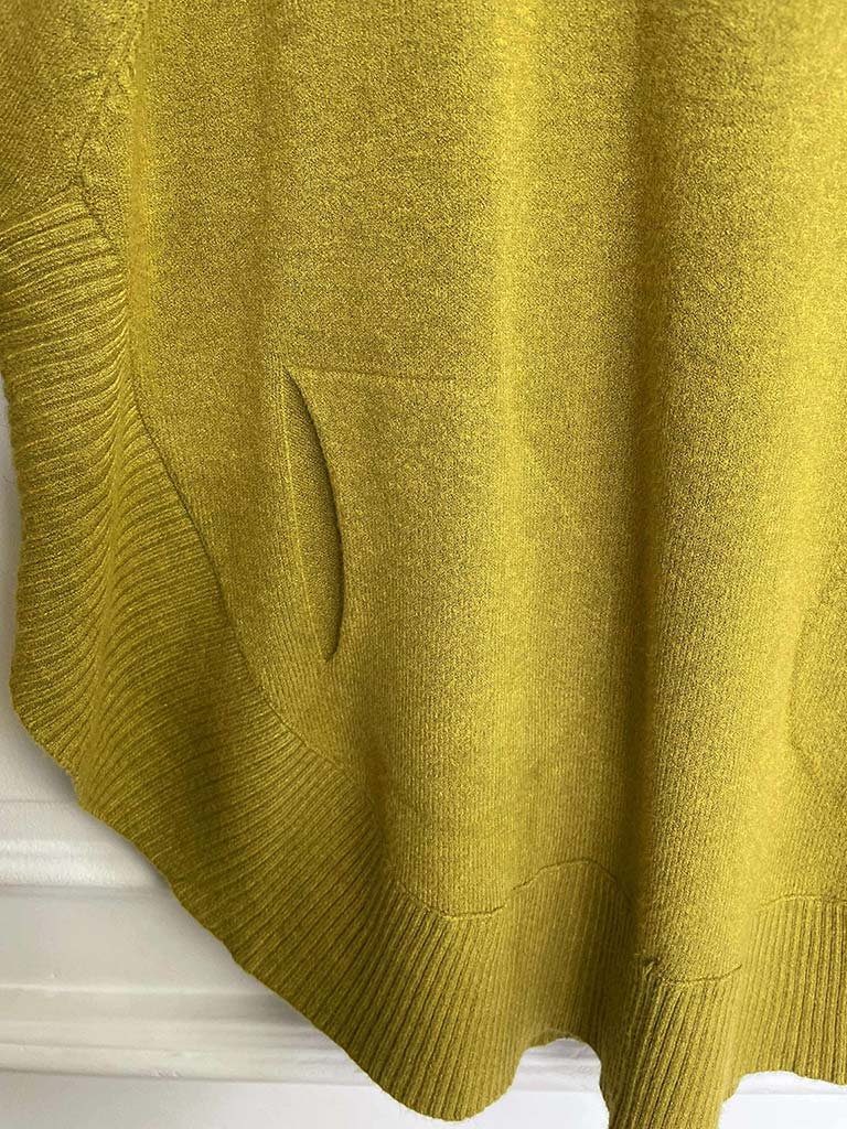 Scooped Pocket Knit - Avocado
