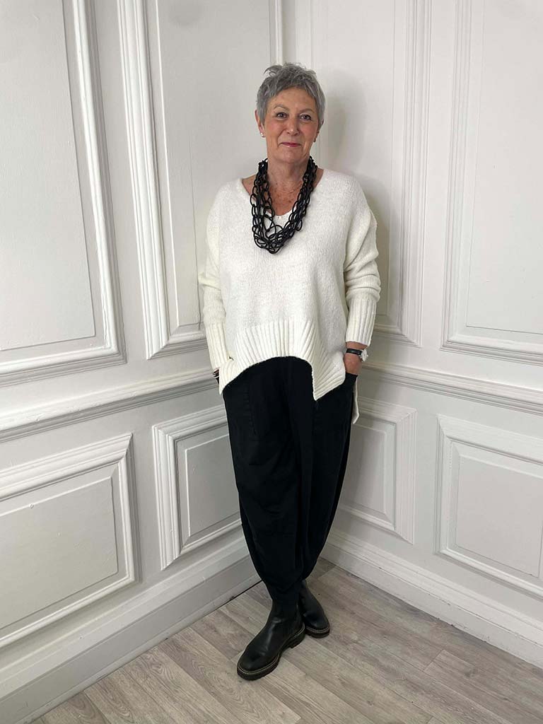 Scooped Hem Chunky Knit - Winter White