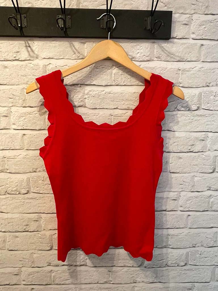 Diamond Edge Vest - Cherry
