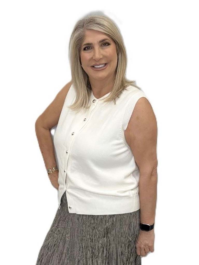 Malissa J Buttoned Tank Knit - White