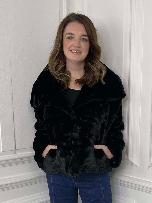 Luxe Faux Fur Jacket - Black