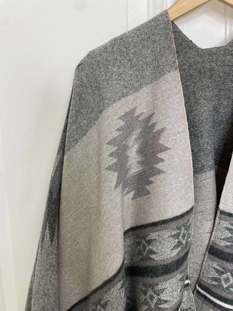 Aztec Print Wrap - Grey