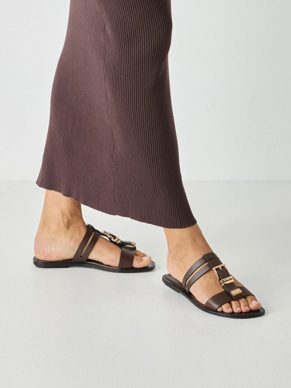 Tamaris Buckle Mule - Brown