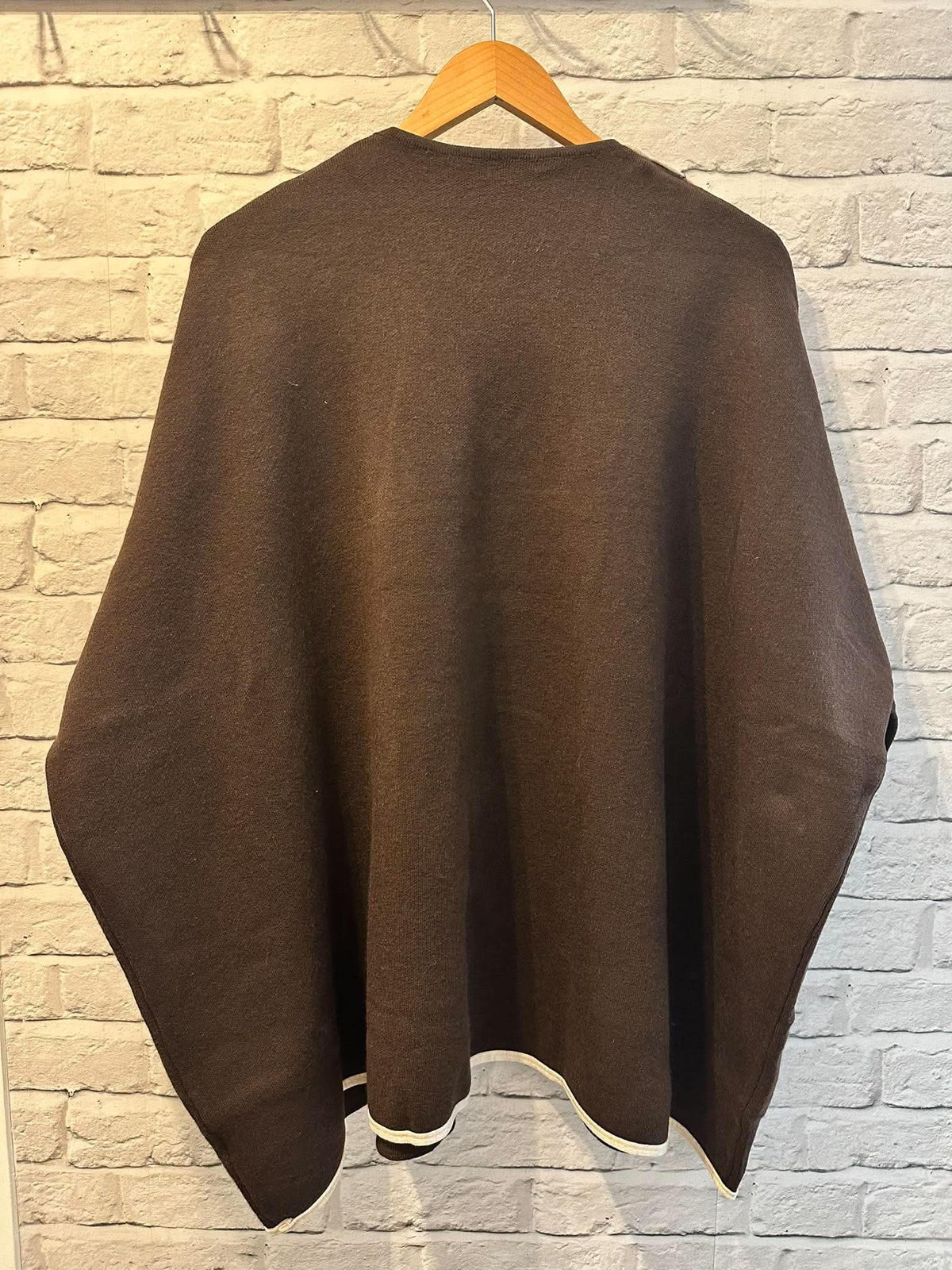 Contrast Edged V-Neck Knit - Espresso