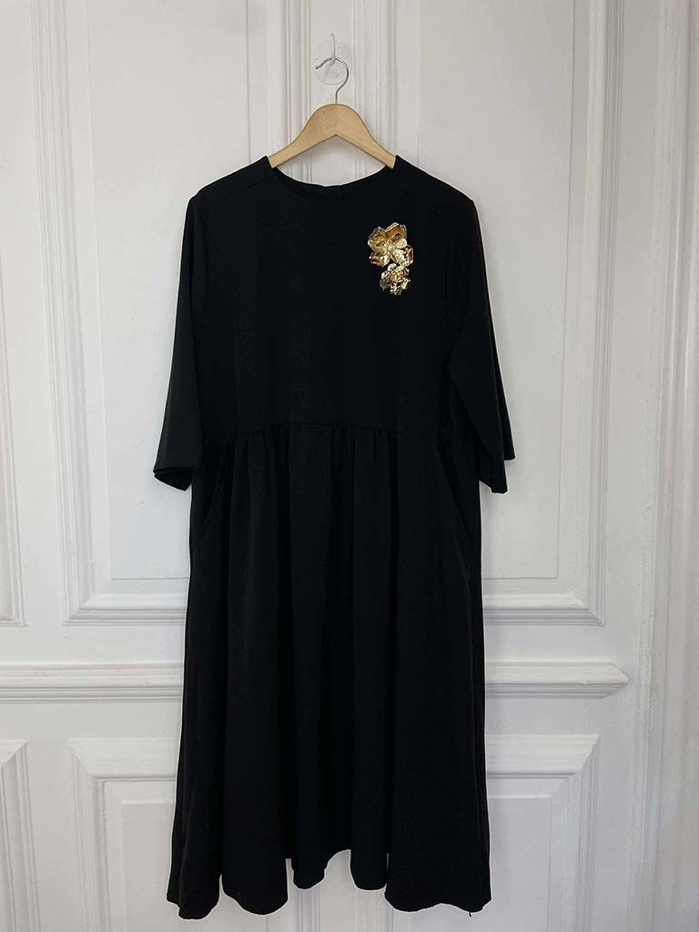 Gold Brooch Smock Midaxi Dress - Black