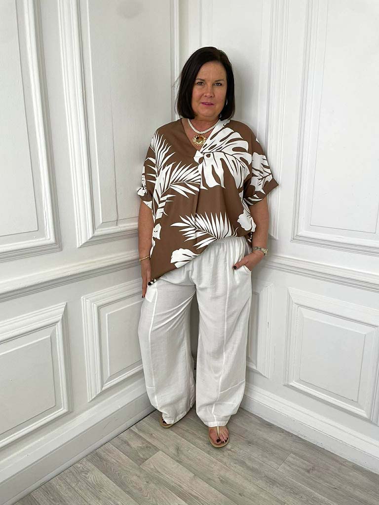 Tropical Print V-Neck Top - Pecan