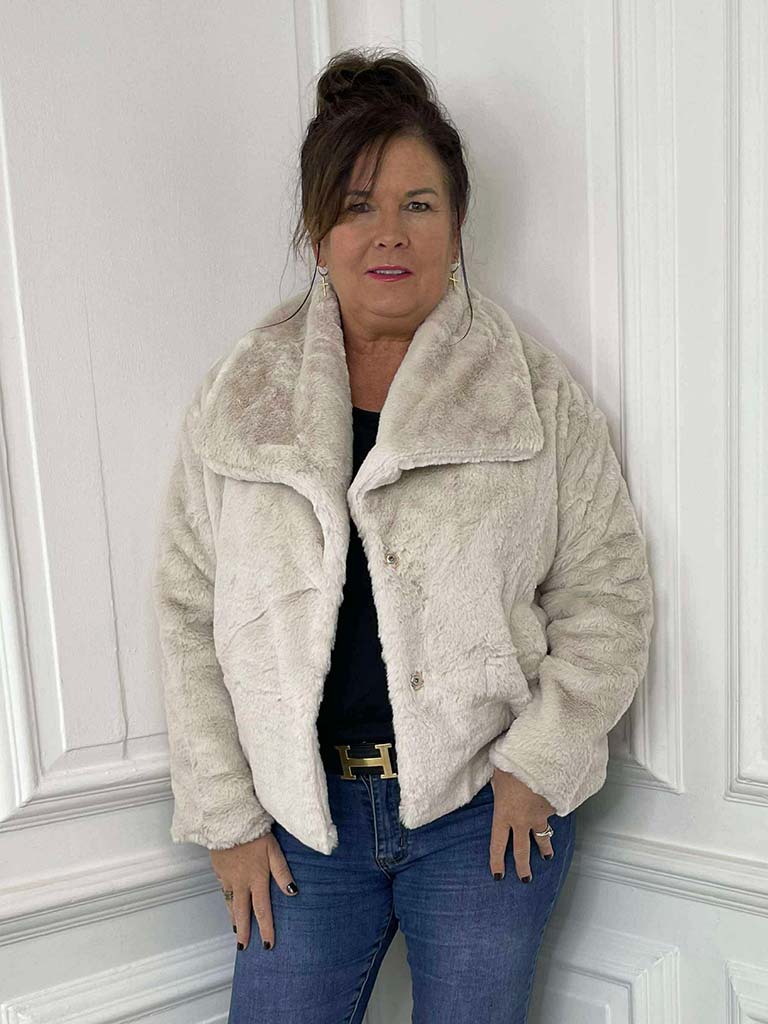 Luxe Faux Fur Jacket - Stone