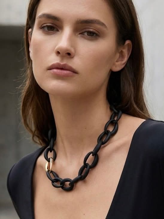 Envy Statement Link Necklace - Black & Gold