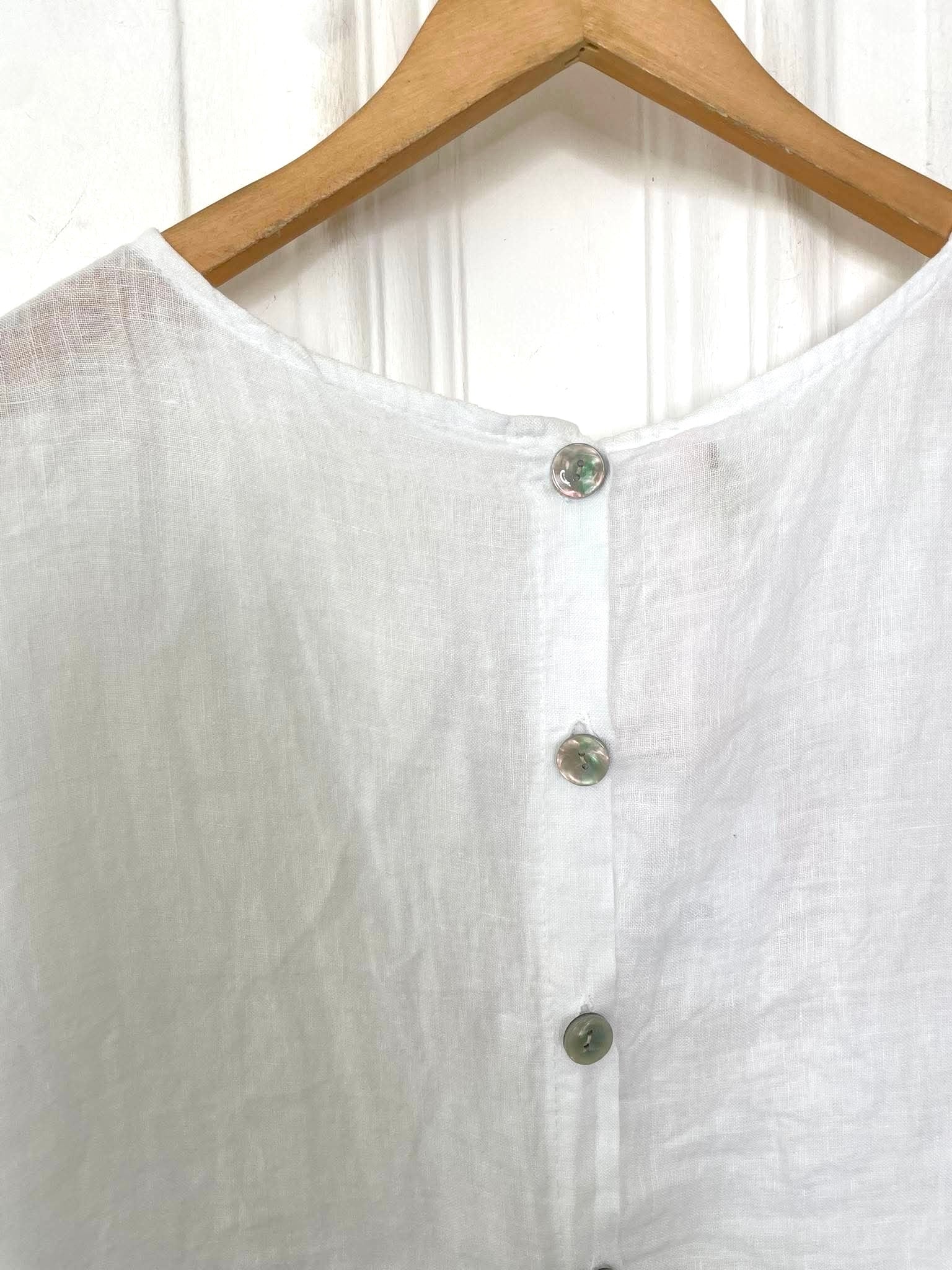 Linen Button Back Pocket Top - White