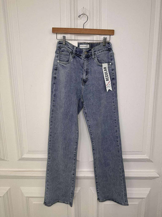 Wide Leg Jeans - Pale Blue