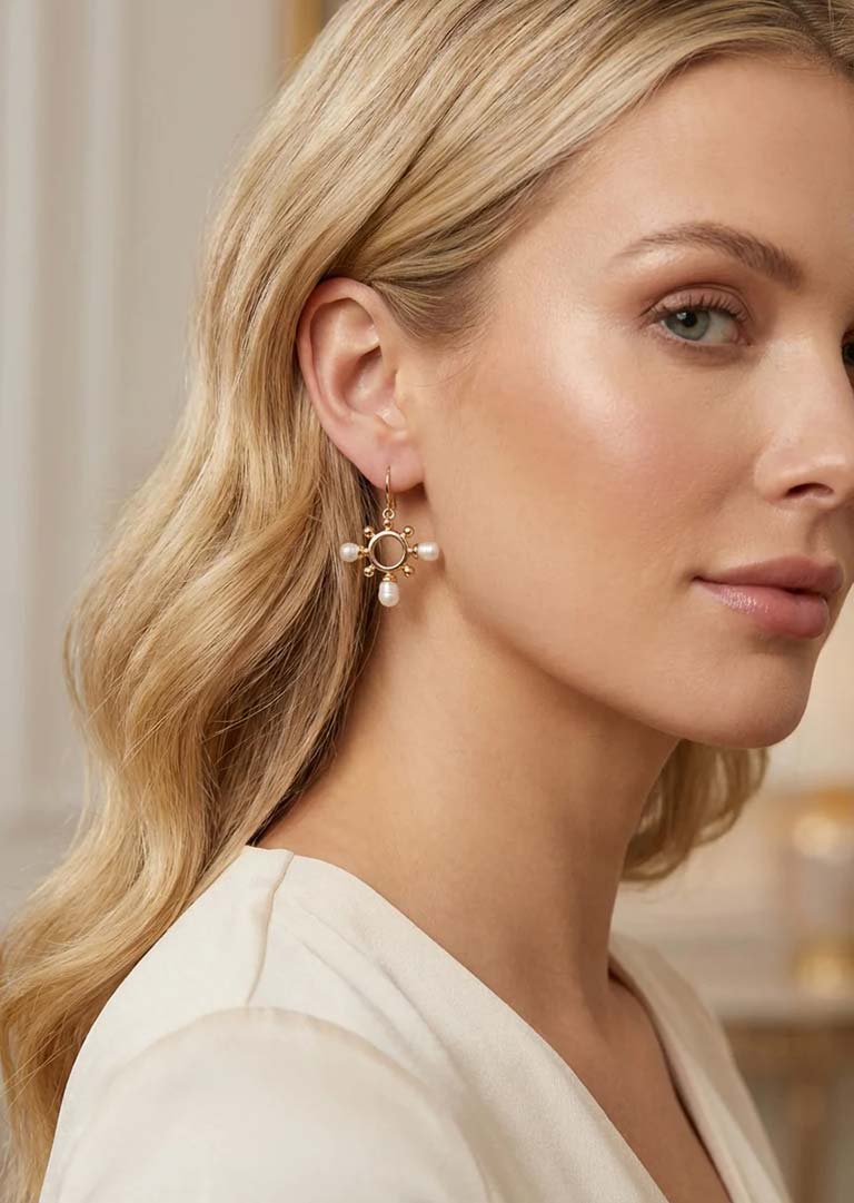 Envy Pearl Helm Earrings - Gold