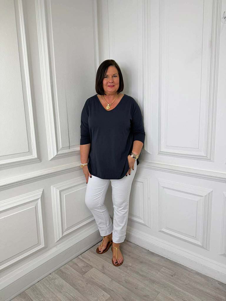 V-Neck Scooped Hem Top - Navy