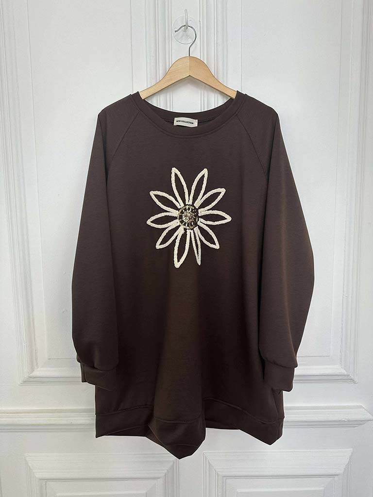 Daisy Embellished Sweatshirt - Chocolate