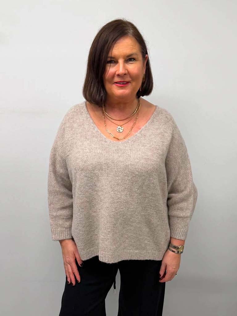 Malissa J V-Neck Classic Knit - Oatmeal