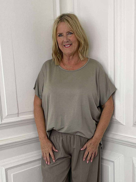 Basic T-Shirt - Mocha