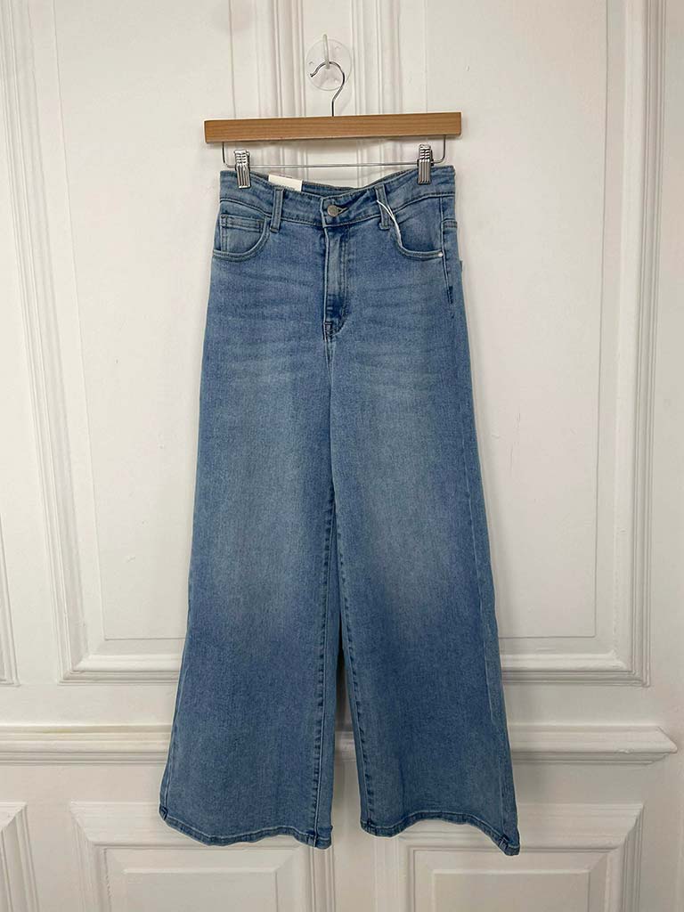 Ultra Wide Ankle Grazer Jeans