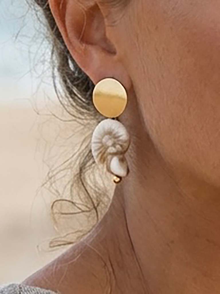 Envy Disc & Spiral Shell Earrings - Gold
