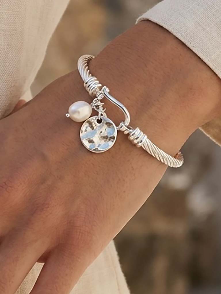 Envy Loop Charm Bangle - Silver