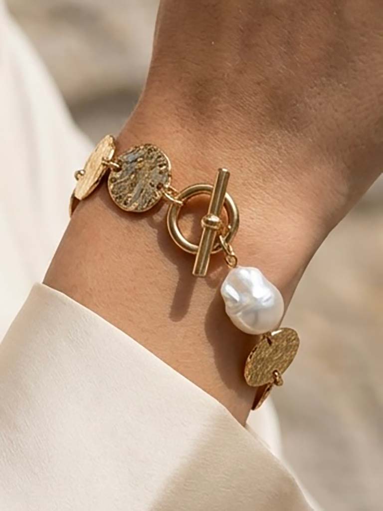 Envy Hammered Disc Bracelet - Gold