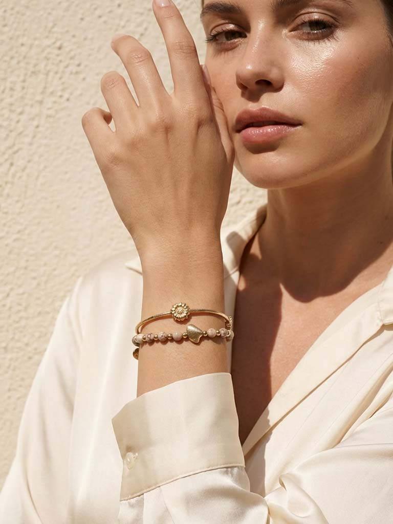 Envy Daisy & Bead Bracelet - Gold