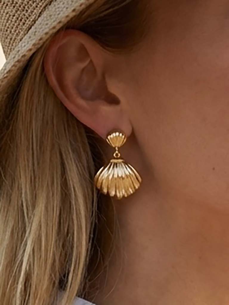 Envy Shell Drop Earrings - Gold