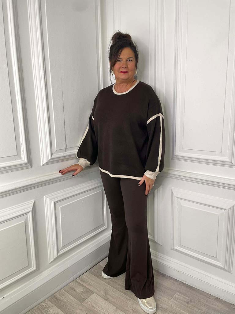 Contrast Edge Knit - Chocolate